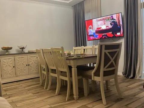 Продается трехкомнатная квартира с ремонтом и мебелью. - სურათი 1