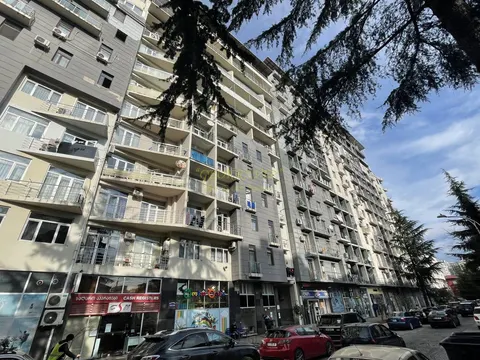 Завершенный дом у парка 6 мая. Квартиры в центре города Батуми.