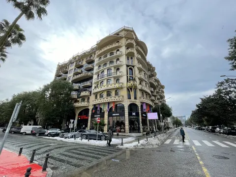 Новый жилой дом в центре старого Батуми. Квартиры на ул. Горгиладзе в городе Батуми.