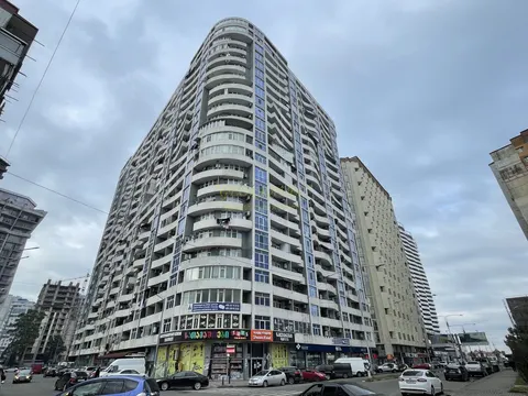 Квартиры у аквапарка. Квартиры в новом жилом доме с видом на море и на горы.