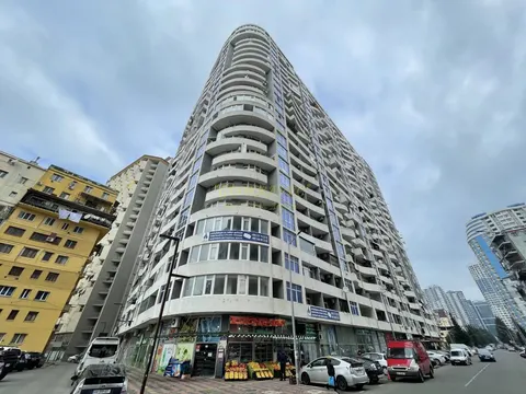 Квартиры у аквапарка. Квартиры в новом жилом доме с видом на море и на горы.