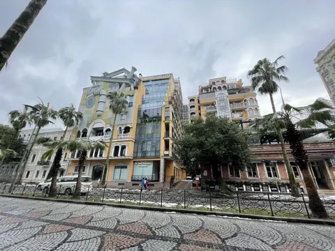 Апартаменты в центре старого Батуми на улице Руставели у Шератона с видом на море и на город.