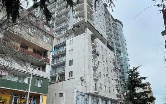 18-этажный дом в престижном районе Батуми на ул.Тавдадебули, угол ул.Пушкина. Купить квартиры в новостройке Батуми по це