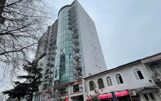 18-этажный дом в престижном районе Батуми на ул.Тавдадебули, угол ул.Пушкина. Купить квартиры в новостройке Батуми по це