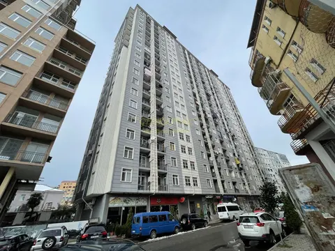 Новый 20 этажный жилой дом на улице Горгасали угол Джавахишвили. Квартиры у Макдональдса с видом на море.