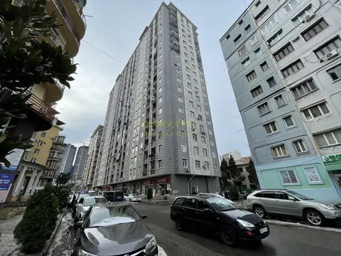 Новый 20 этажный жилой дом на улице Горгасали угол Джавахишвили. Квартиры у Макдональдса с видом на море.