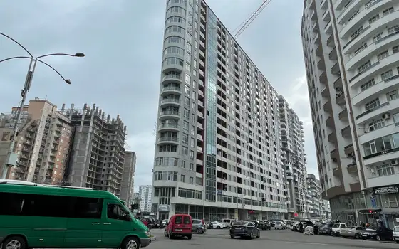 Продается квартиры в новом 21 этажном жилом доме на улице Агмашанебели с видом на море.