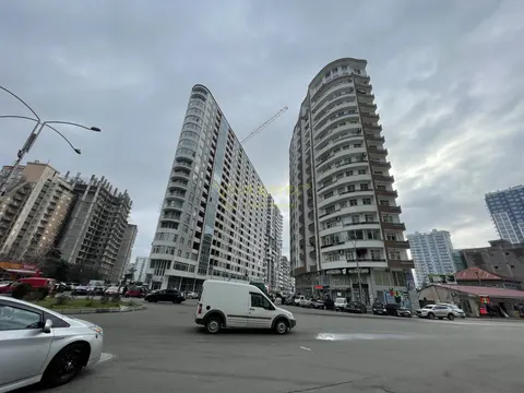 Продается квартиры в новом 21 этажном жилом доме на улице Агмашанебели с видом на море.