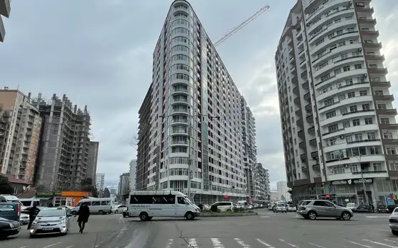 Продается квартиры в новом 21 этажном жилом доме на улице Агмашанебели с видом на море.