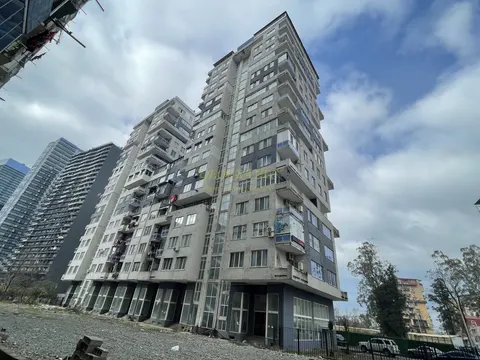 Новый жилой дом ,,NBG House" на новом бульваре Батуми. Квартиры у моря с видом на горы.