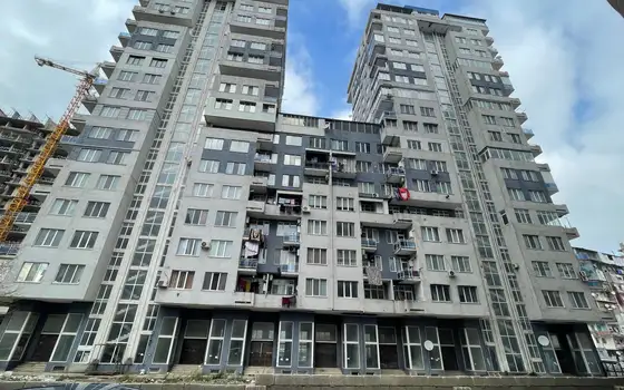 Новый жилой дом ,,NBG House" на новом бульваре Батуми. Квартиры у моря с видом на горы.