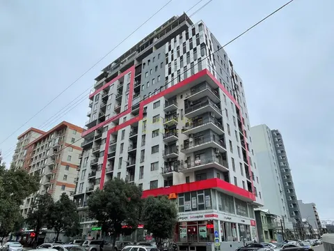 Новый жилой дом на улице Чавчавадзе. Квартиры с видом на горы и на город.