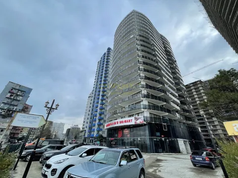 Новый 22 этажный жилой дом гостиничного типа на берегу черного море. Квартиры с видом на море и на горы.
