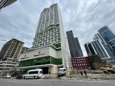 Новый жилой дом гостиничного типа ,,Mega Palace in Batumi" у дома Юстиции. Апартаменты с видом на танцующие фонтаны и на