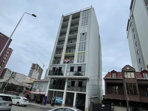 Продается квартиры 9-этажном жилом в доме на ул. Багратиони в Городе Батуми.