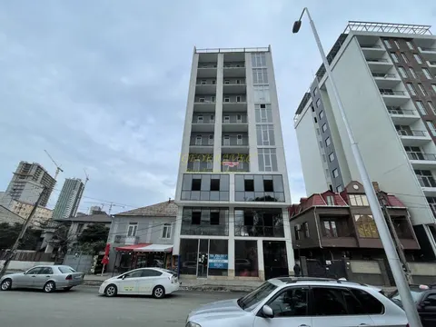 Продается квартиры 9-этажном жилом в доме на ул. Багратиони в Городе Батуми.