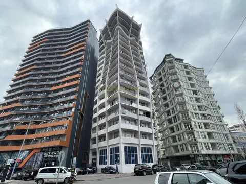 Новый жилой дом у моря на улице Инасаридзе в Городе Батуми. Квартиры с видом на море и на горы.