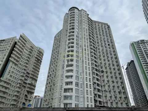 Новый 26 этажный жилой дом у танцующих фонтанов. Квартиры с видом на море и на горы.