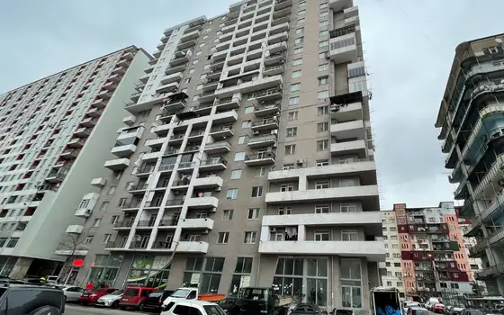 Новый 20 этажный жилой дом на улице Агмашанебели у моря в Батуми. Квартиры с видом на море и на горы.