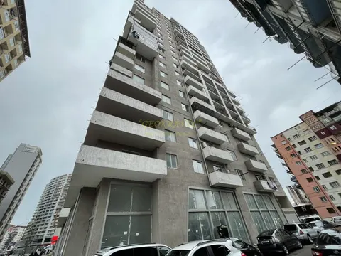 Новый 20 этажный жилой дом на улице Агмашанебели у моря в Батуми. Квартиры с видом на море и на горы.