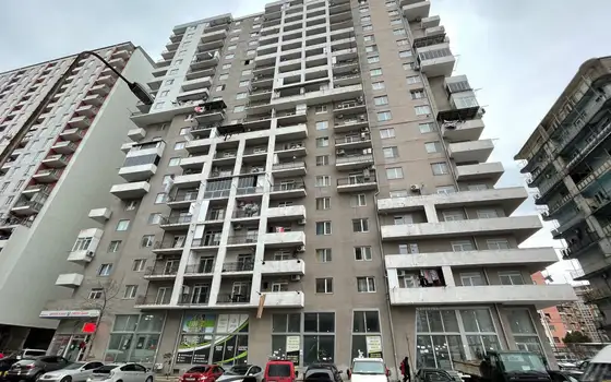 Новый 20 этажный жилой дом на улице Агмашанебели у моря в Батуми. Квартиры с видом на море и на горы.
