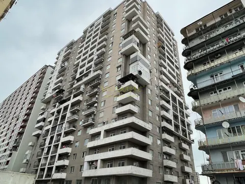 Новый 20 этажный жилой дом на улице Агмашанебели у моря в Батуми. Квартиры с видом на море и на горы.