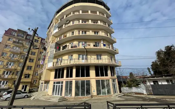 Новостройка в Махинджаури по выгодной цене. 7-этажный дом в престижном районе Махинджаури на ул. Д.Агмашенебели. Купить
