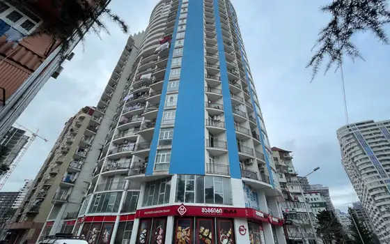 Новый 23 этажный жилой дом на улице Инасаридзе у моря в Батуми. Квартиры с видом на море и на горы.