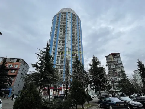 Новый 23 этажный жилой дом на улице Инасаридзе у моря в Батуми. Квартиры с видом на море и на горы.