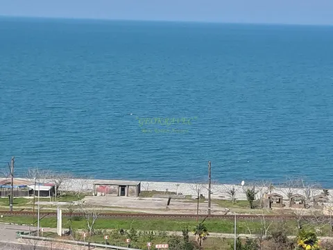 Новый 10 этажный жилой дом ,,Green Cape" у моря в Махинджаури. Квартиры у Ботанического сада с видом на море и на горы.