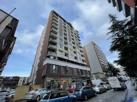 Новый жилой дом в центре Батуми у парка 6 мая. Квартиры у моря с видом на горы.
