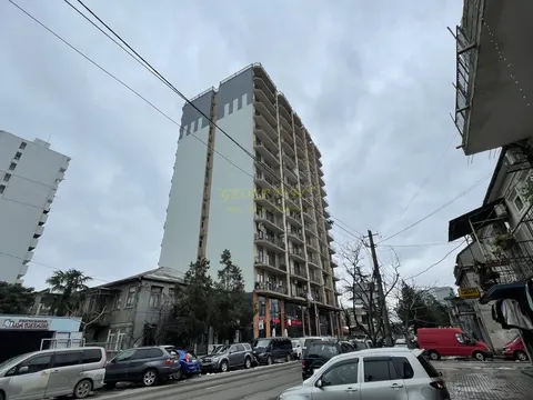 Новый жилой дом на улице Джавахишвили. Квартиры с видом на горы и город Батуми.