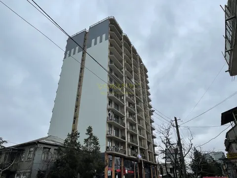 Новый жилой дом на улице Джавахишвили. Квартиры с видом на горы и город Батуми.