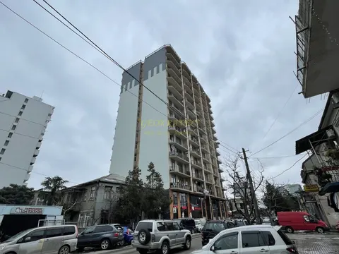 Новый жилой дом на улице Джавахишвили. Квартиры с видом на горы и город Батуми.
