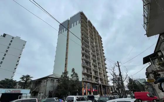 Новый жилой дом на улице Джавахишвили. Квартиры с видом на горы и город Батуми.