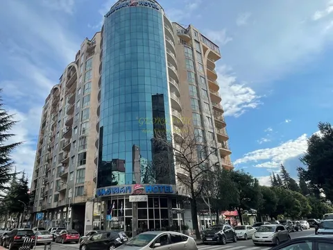 Новый жилой дом у моря на улице Горгасали угол Грибоедова. Квартиры с видом на море и на горы.