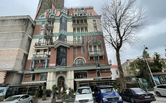 Апартаменты в новом жилом доме гостиничного типа ,,Old Boulevard" в центре старого Батуми у Шератона. Квартиры у централ