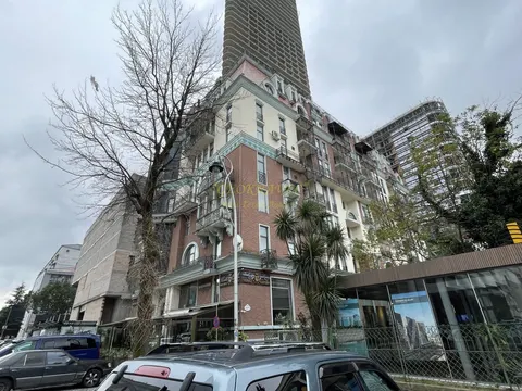 Апартаменты в новом жилом доме гостиничного типа ,,Old Boulevard" в центре старого Батуми у Шератона. Квартиры у централ