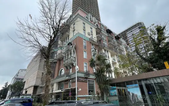 Апартаменты в новом жилом доме гостиничного типа ,,Old Boulevard" в центре старого Батуми у Шератона. Квартиры у централ