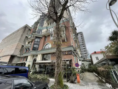 Апартаменты в новом жилом доме гостиничного типа ,,Old Boulevard" в центре старого Батуми у Шератона. Квартиры у централ