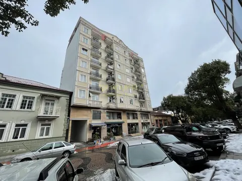 Новый 9 этажный жилой дом в центре города Батуми. Квартиры с видом на город.