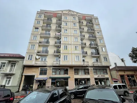 Новый 9 этажный жилой дом в центре города Батуми. Квартиры с видом на город.