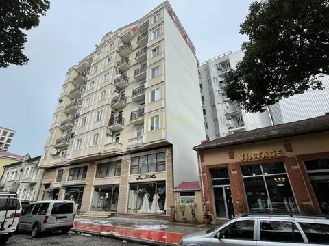 Новый 9 этажный жилой дом в центре города Батуми. Квартиры с видом на город.