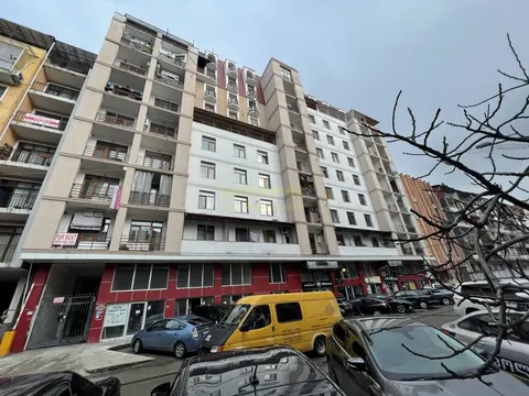Новый 10 этажный жилой дом у парка 6 мая. Квартиры с видом на парк и на море.