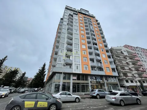 Новый жилой дом на улице Пушкина угол Грибоедова. Квартиры в новом доме.