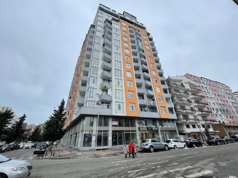 Новый жилой дом на улице Пушкина угол Грибоедова. Квартиры в новом доме.