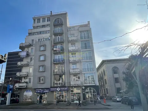 Новый жилой дом на улице Меликишвили в Батуми. Квартиры у музея.