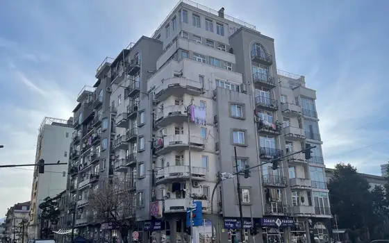 Новый жилой дом на улице Меликишвили в Батуми. Квартиры у музея.