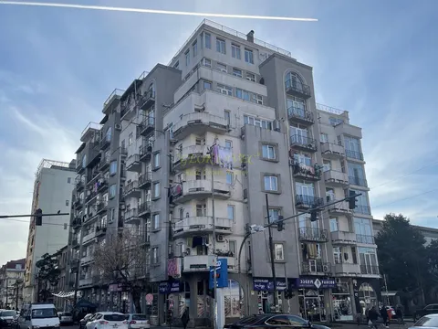 Новый жилой дом на улице Меликишвили в Батуми. Квартиры у музея.