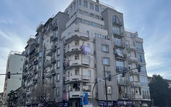 Новый жилой дом на улице Меликишвили в Батуми. Квартиры у музея.